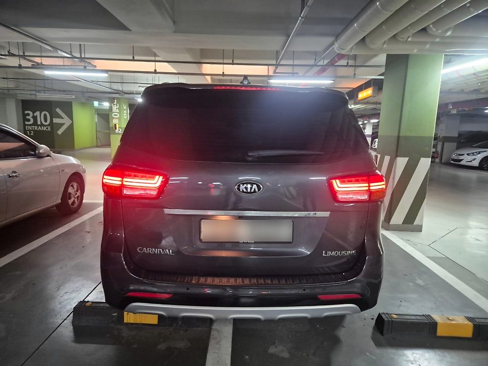 차량 참고 이미지 2